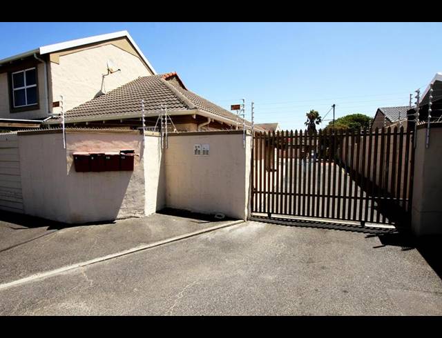 2 BEDROOM DUPLEX FOR SALE IN GOODWOOD PARK